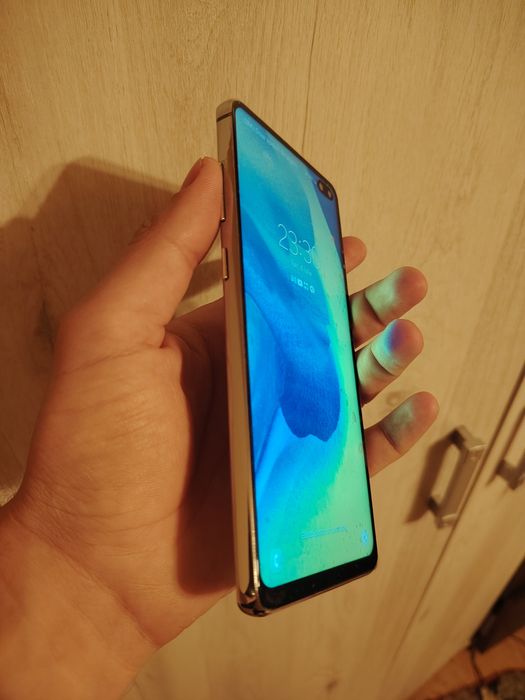 Vând Samsung s10 plus