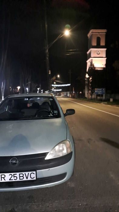 Vand opel corsa 2001 motor de 1.0