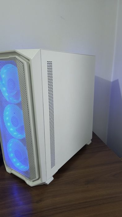 Vând PC Gaming făcut de mine