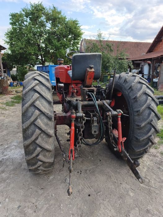 Vând u650 de vazare