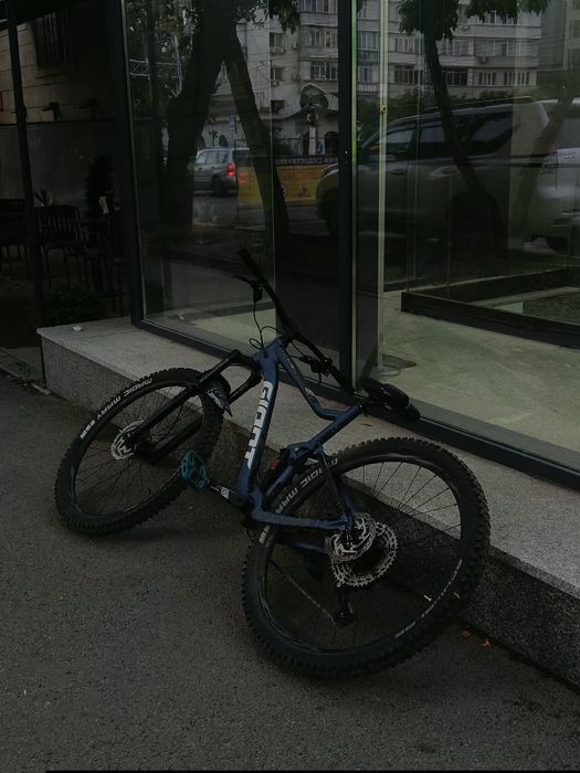 Giant Stance 2022