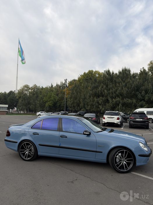 Mercedes Benz W211 E240