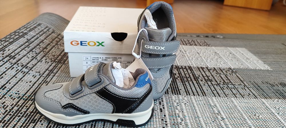 Чисто нови детски маратонки Geox