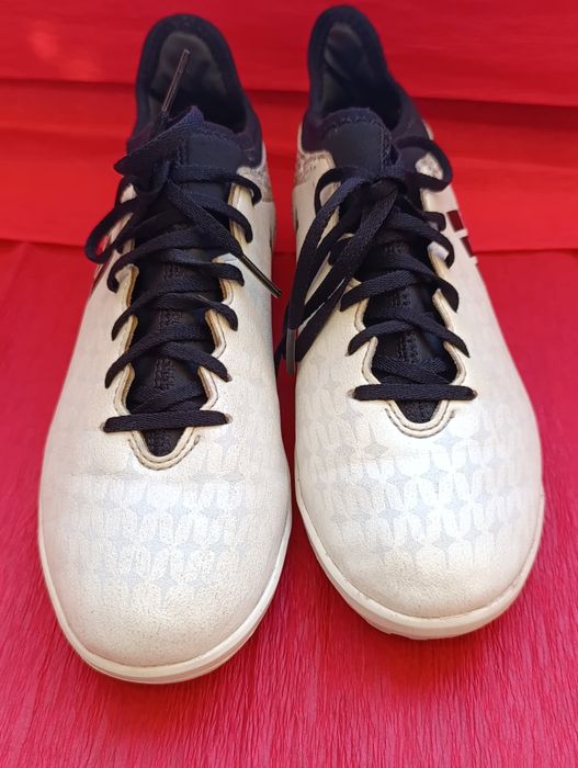 Спортни  бутонки Adidas и стоножки Adidas