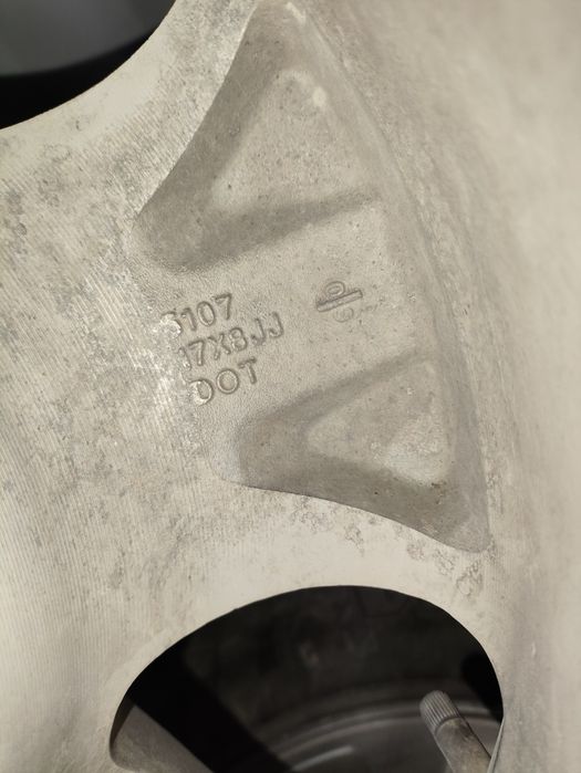 Диски от Тойота Ленд Крузер 105