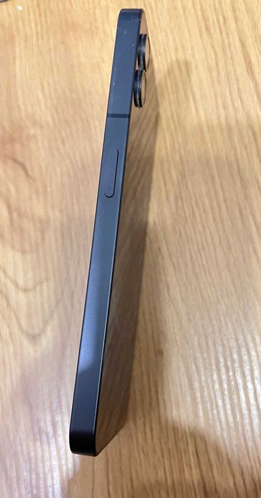 Nothing Phone (1) si Nothing Ear (1)