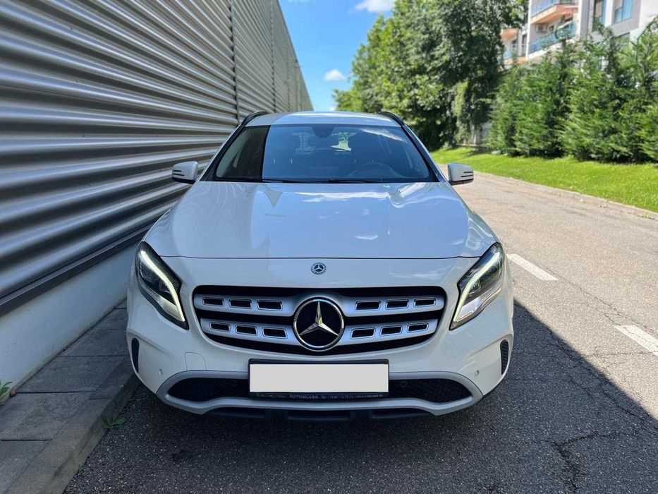Mercedes-Benz GLA 200d 4Matic 2017  Cutie Automata Bi-Xenon Navi KeyLess GO