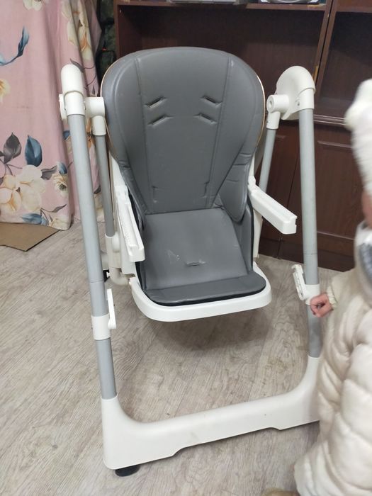 Детский стульчик, в хорошем состояний.