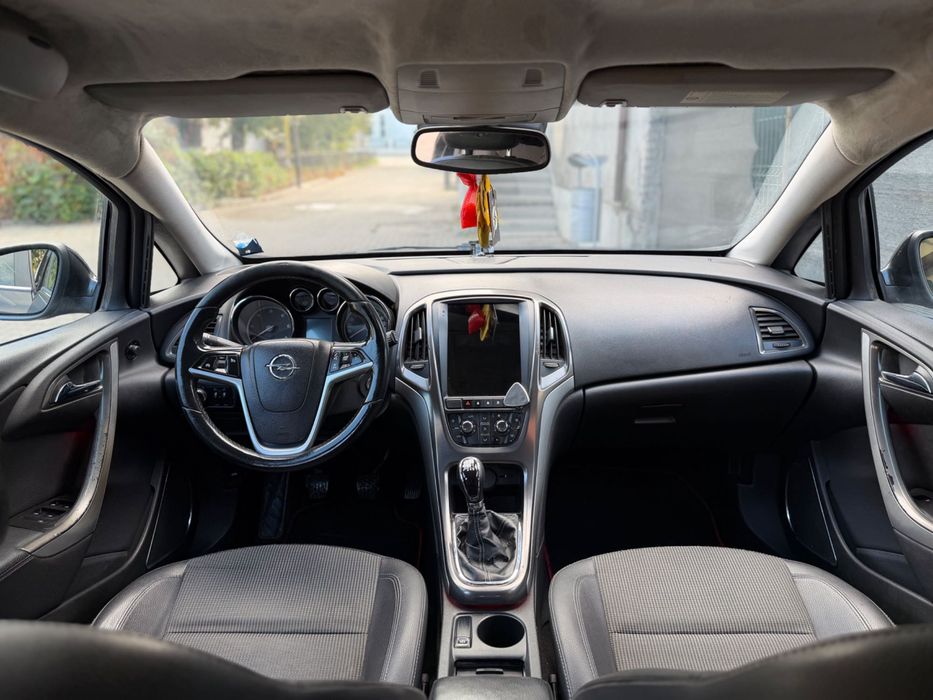 OPEL Astra 2011 — imagine 4