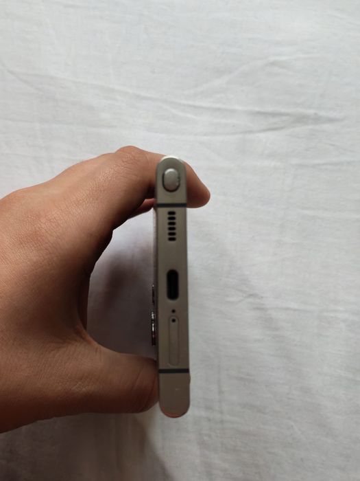 Vând Samsung Galaxy S22 Ultra 512 GB 12ram schimb cu S23 S24 S25 plus