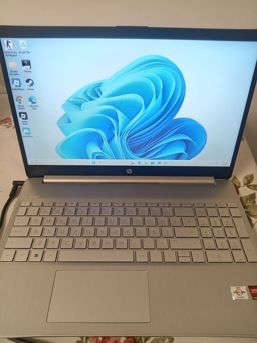 Laptop HP perfect funcțional