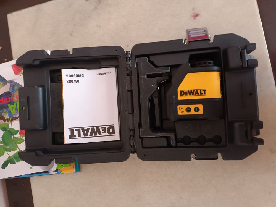 Лазер Dewalt         .