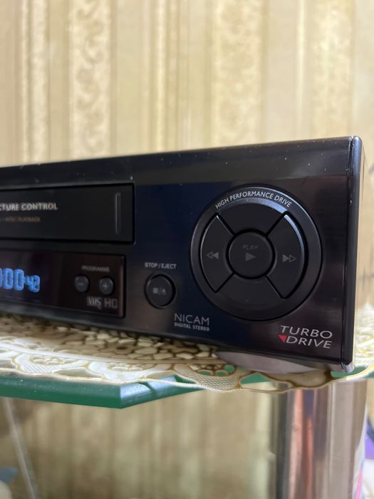 Philips VR610 Hi Fi Stereo 6 head видеомагнитофон редкий