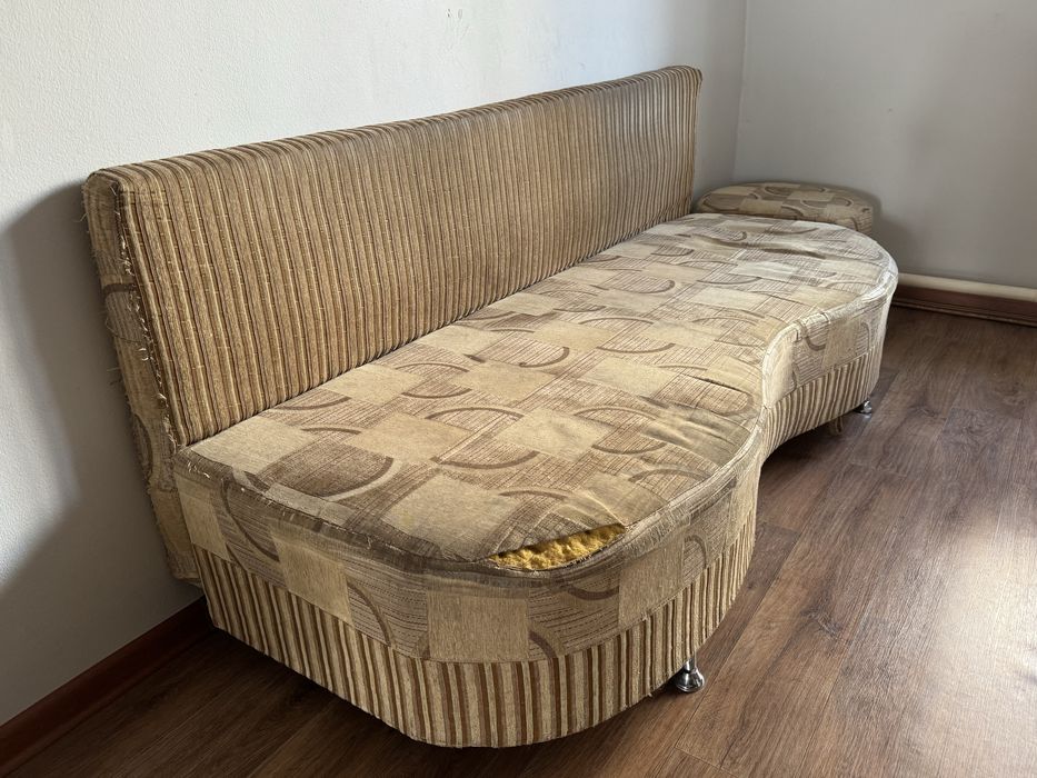 Диван раскладной на кухню с внутренной полкой