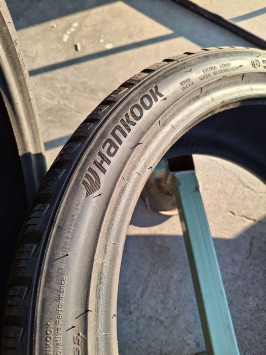 4 Anvelopele de iarnă 225 40 r18 Hankook