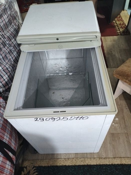 Морозильник хорошем состояни все работает отлично