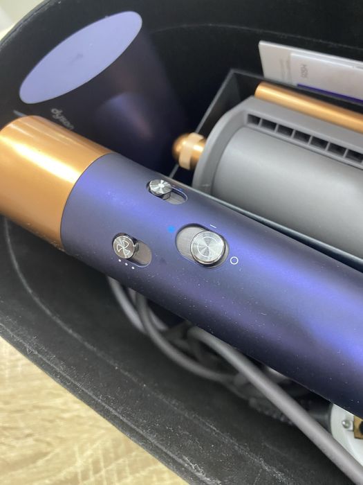 Стайлер Dyson HS05 (ТМ79)