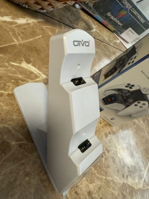 Stație de încărcare controller PS5