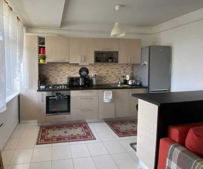 Дава се под наем Двустаен апартамент в Пловдив, Център - 63 кв.м за 290.7 € - Снимка #1