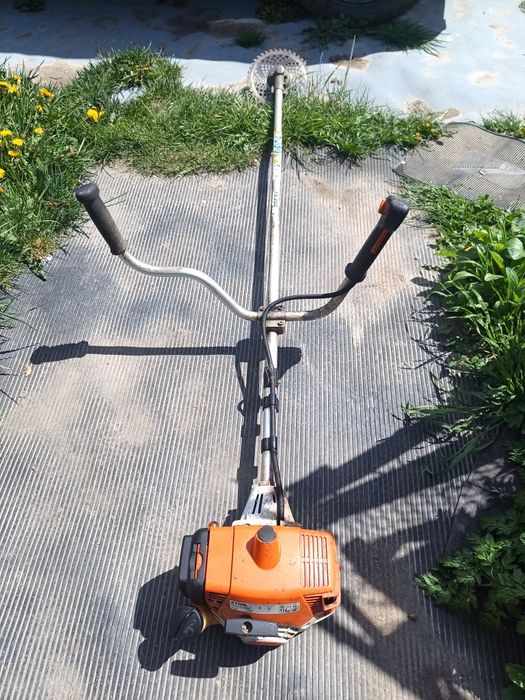 Vând cositoare Stihl fs 250