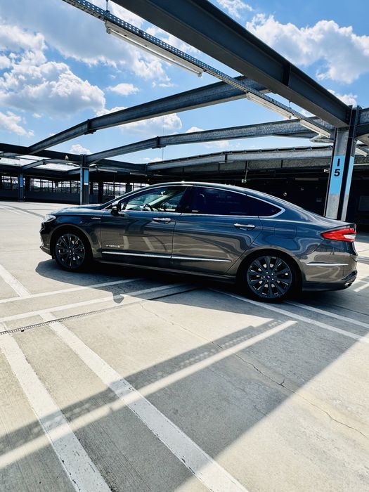 Ford Mondeo Hybrid Vignale