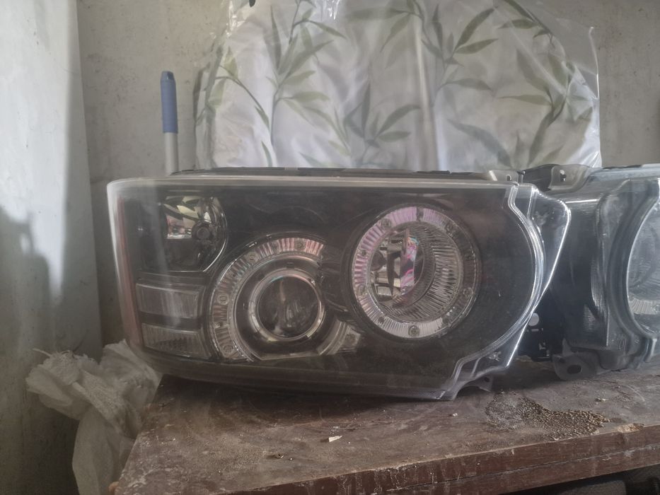 Рейндж роувър спорт 2009-2013 фарове