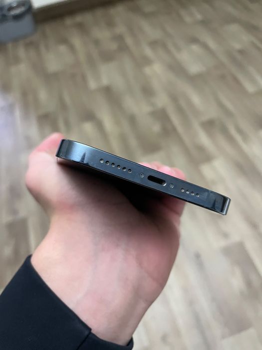 Продам айфон 13 про макс