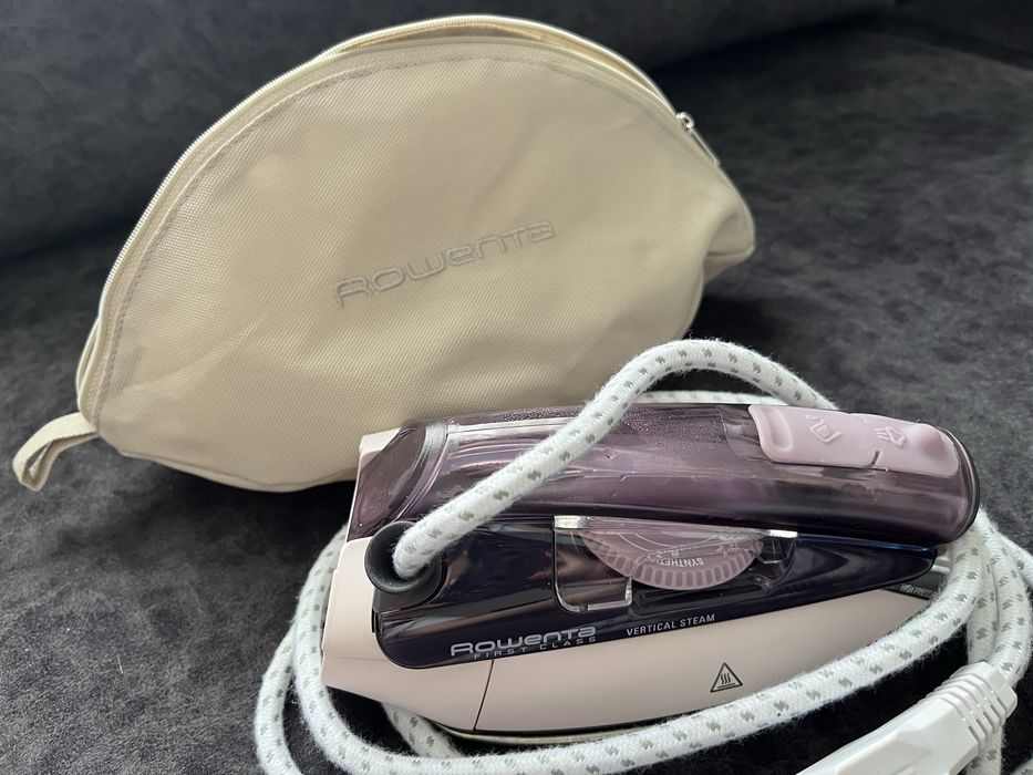 Rowenta малка сгъваема ютия