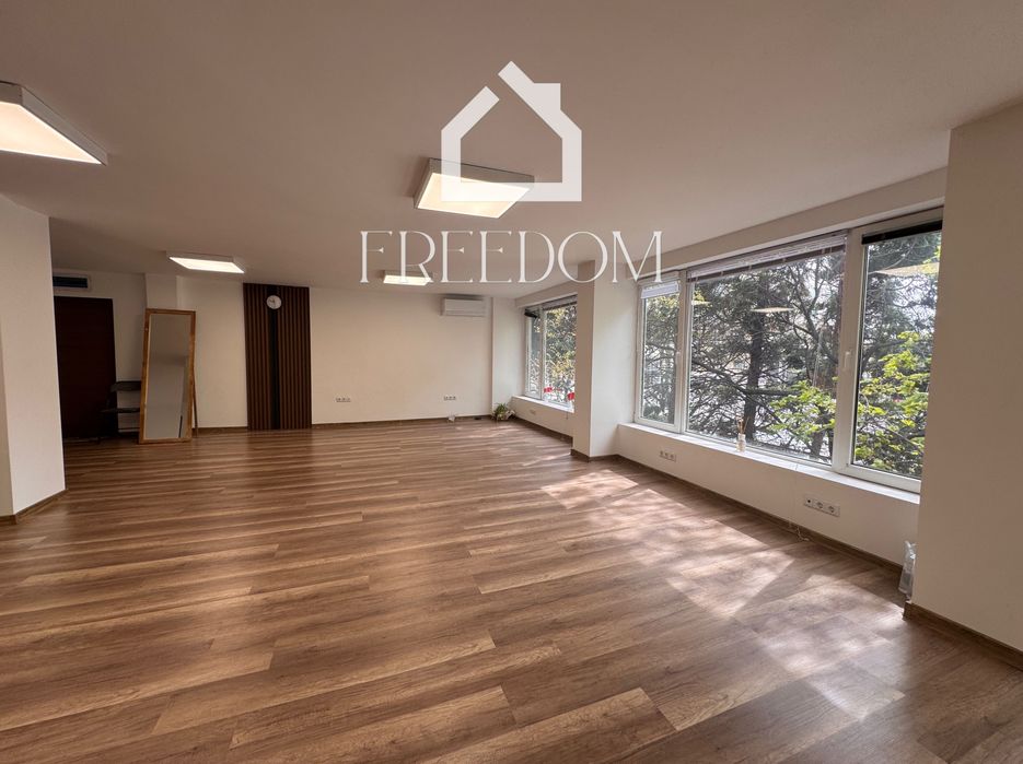 Продава се Офис в Варна, Център - 87 кв.м за 1900 €/кв.м - Снимка #15