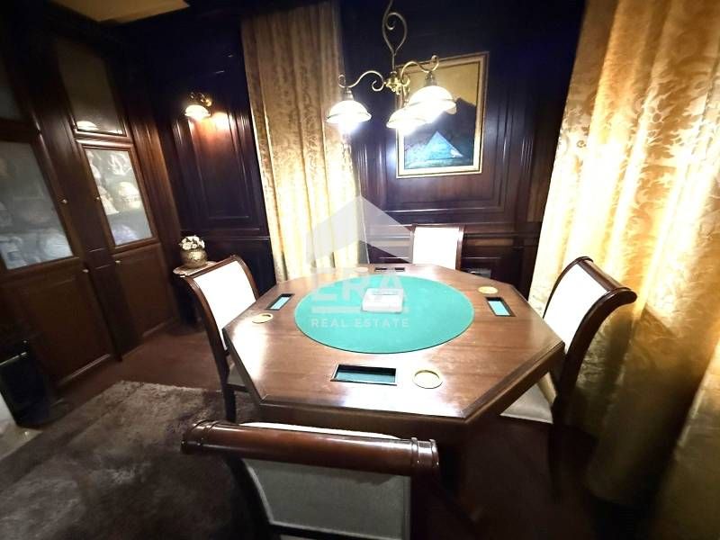 Продава се Къща в к.к. Св.Св. Константин и Елена - 753 кв.м за 1253 €/кв.м - Снимка #11