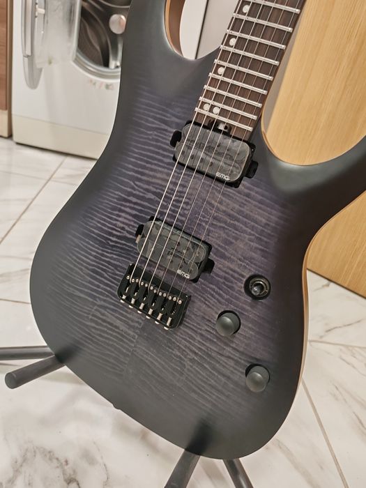 Harley Benton Amarok 6 и куфар нова