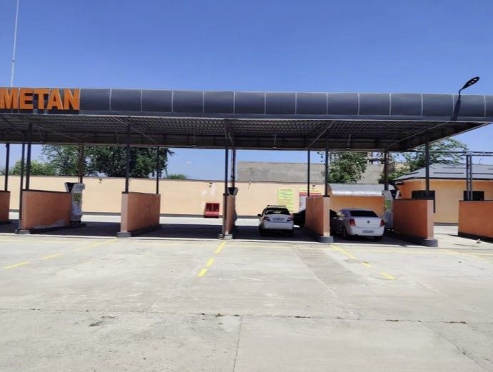 Метан заправка на продажу.Чирчик город.40 соток