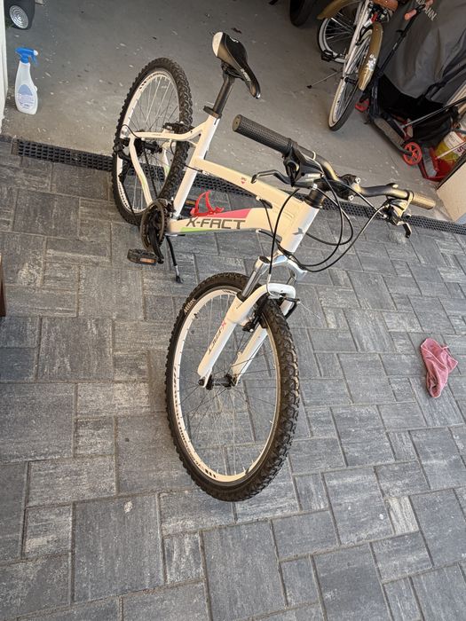 Bicicleta personala in stare foarte buna.