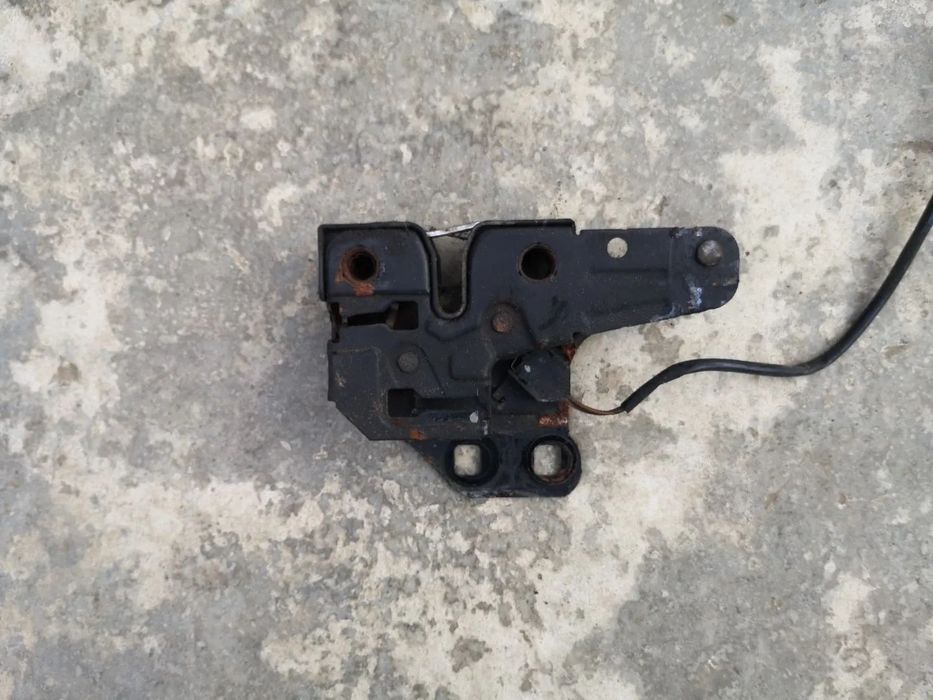 Incuietoare Broasca capota fata Seat Exeo 8E0823509D