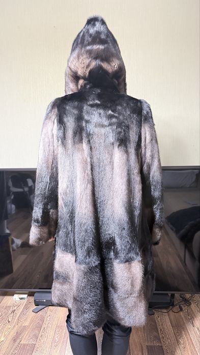 Шуба норка б/у удлинёная