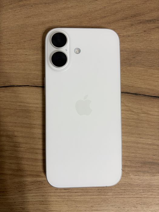 Продам iPhone 17