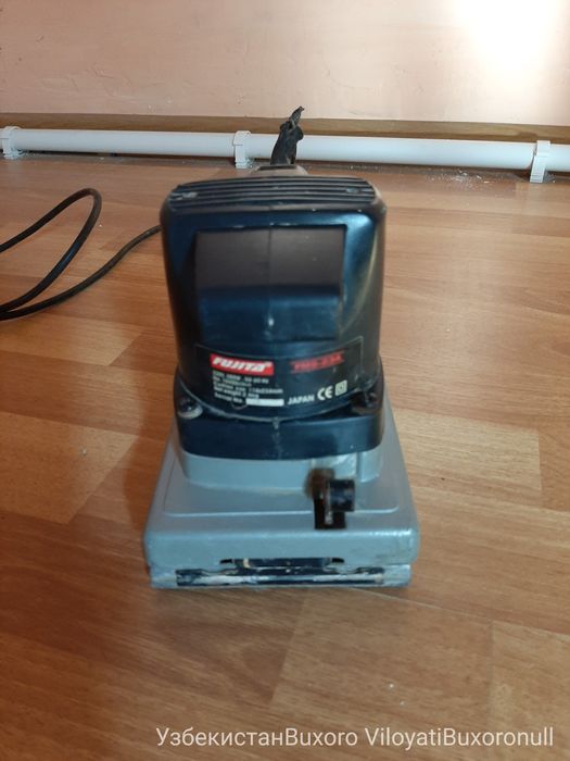 Шлифовальная машинка