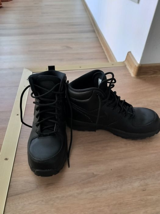 Man Nike Manoa leather boots