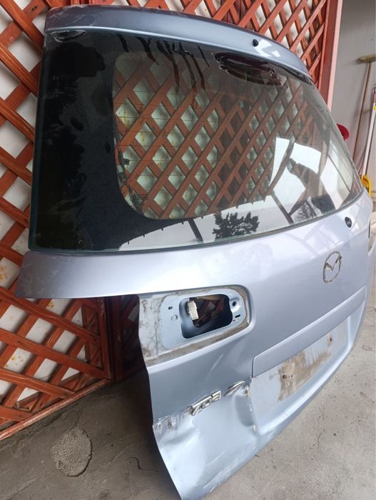 Врата багажник за мазда 2