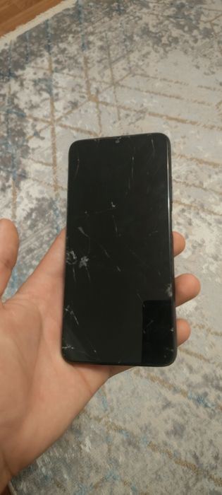 продам два телефона