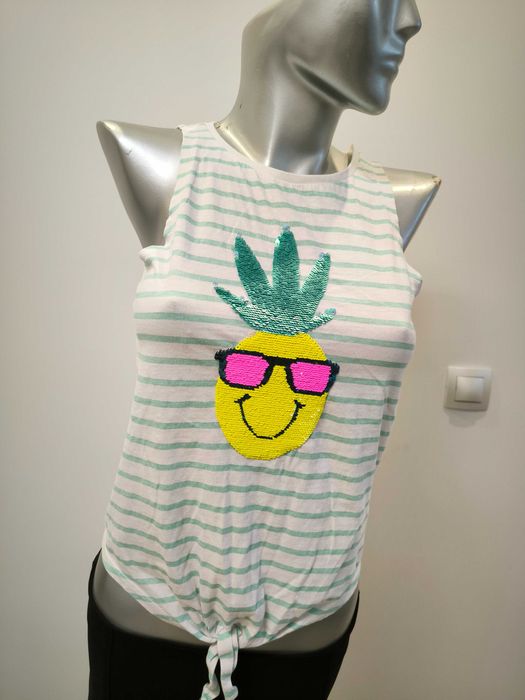 12 броя  блузки  с къс ръкав за  30лв