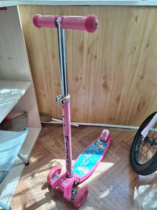 Продам самокат детский