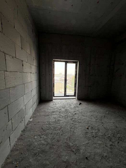Новостройка Сергели 1ком. 38 м² коробка.