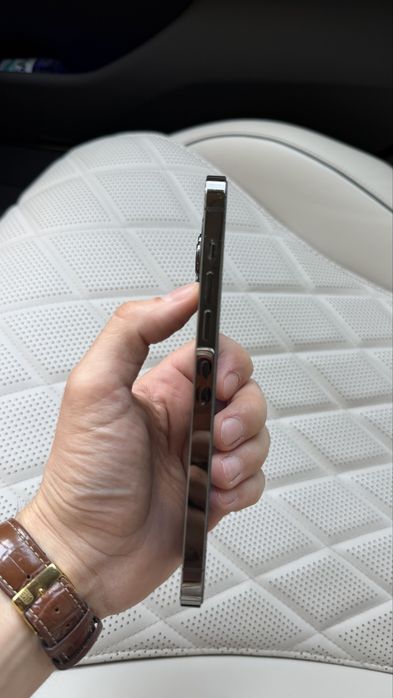 iPhone 13 pro max 256 grey