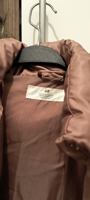 Geaca h&m, mar 7-8 ani