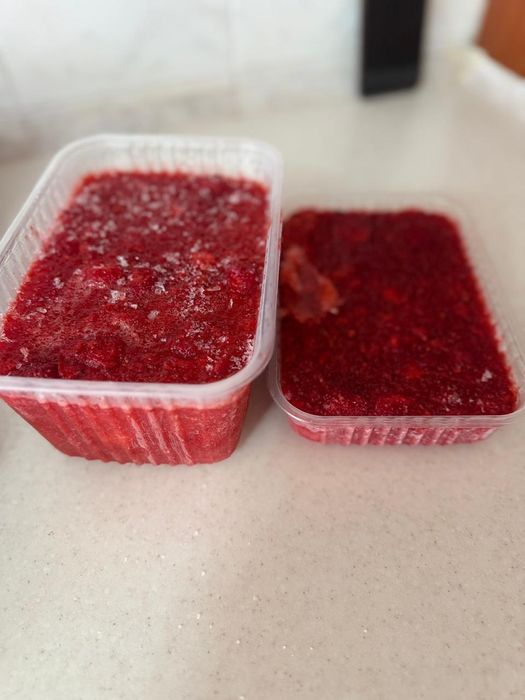 Малиновое ,клубничное ,ежемалиновое  3000 тенге