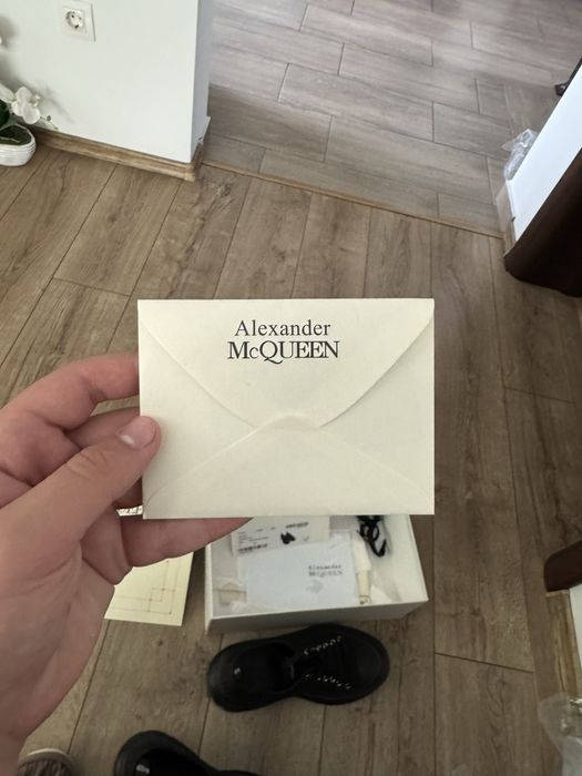 alexander mcqueen tread slick low