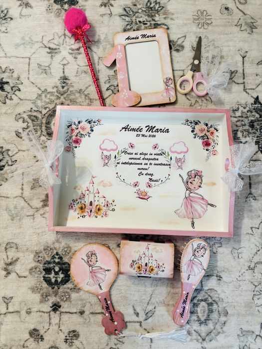Tavite mot/turta cu accesorii
