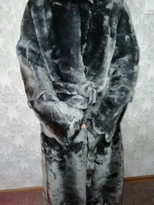Продам шубу. Мутон.