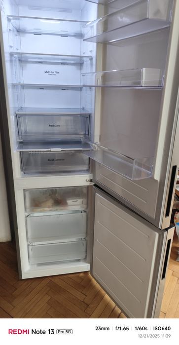 Хладилник с фризер LG GBV22NCCPY